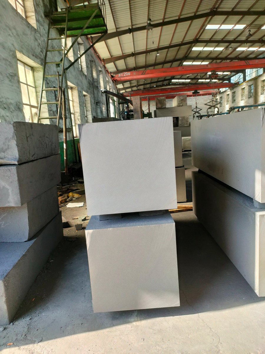 wenjiel60854689's tweet image. 🌐🛠️ Decoding Coal Tar Pitch: The Preferred #Binder in #CarbonMaterial Industry!
In the realm of carbon material production, coal tar pitch emerges as the optimal binder.
Mastering coal tar pitch as a binder is key to achieving excellence in carbon material production! 🚀🔬