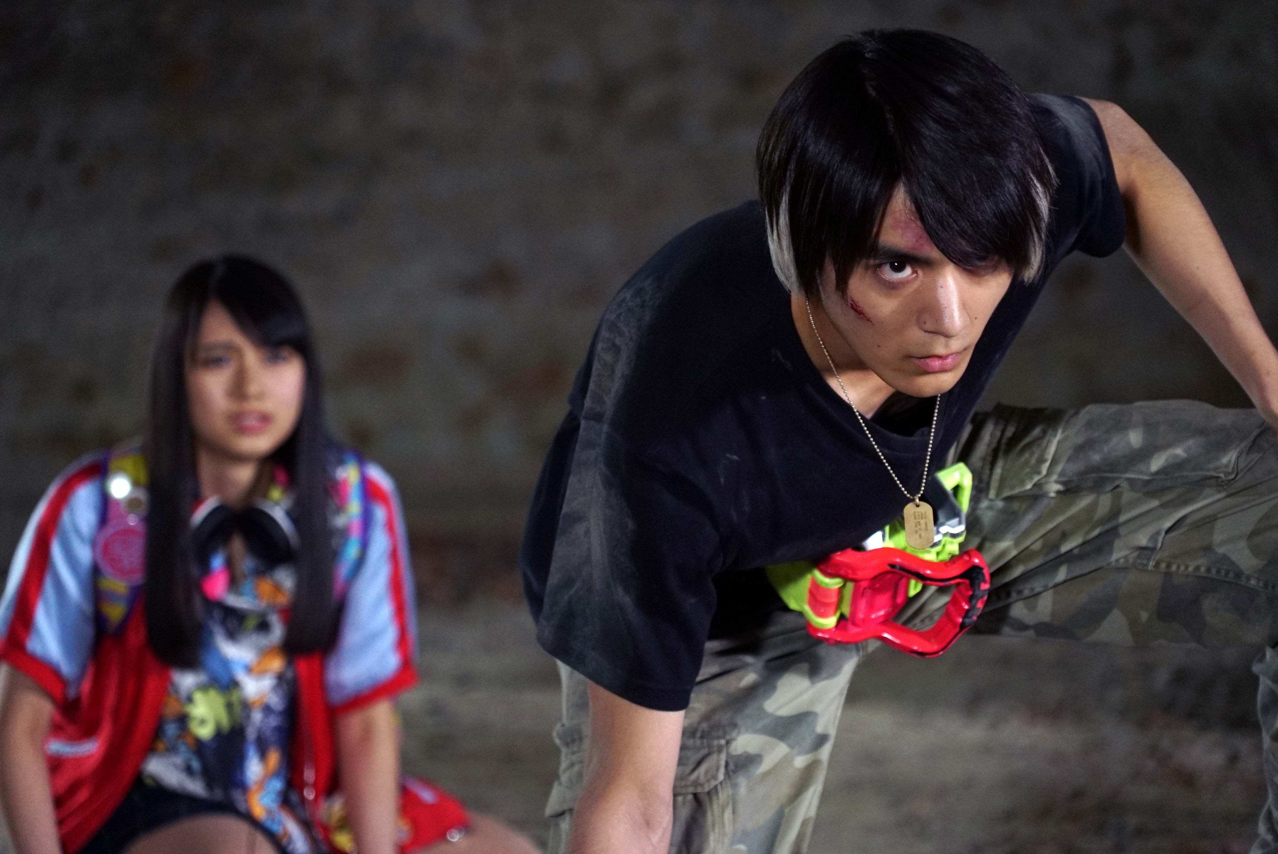 美品】仮面ライダーエグゼイド ブロマイド 写真 缶バッジ 花家大我