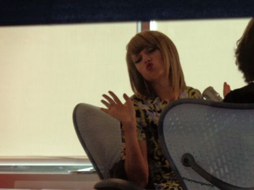 🚨 GAIN 50+ SWIFTIE MOOTS! 🚨

follow everyone that likes and RTs this tweet and follow everyone back!