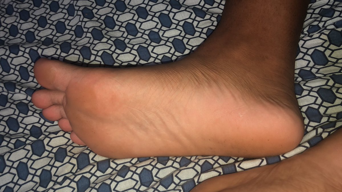mestrepedro07's tweet photo. Quem vem?
#cashmaster #feet #feetfetiche https://t.co/wawBovBHq2