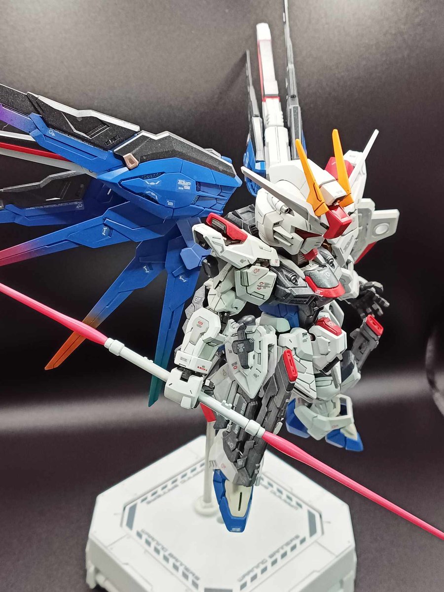 khaichuan's tweet photo. Embrace the Freedom
(Model kit; Bandai, MGSD Freedom Gundam) #gundam #gunpla https://t.co/oiMlQC8sIO