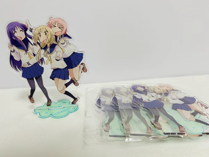 自分でいうのもアレだけどアクリルスタンド可愛いくて良い感じ ということでプレゼント企画始めます〜 #ゆゆ式 