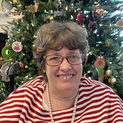 HillaryRoxanne's tweet photo. #NewProfilePic https://t.co/qlzu3BBibJ