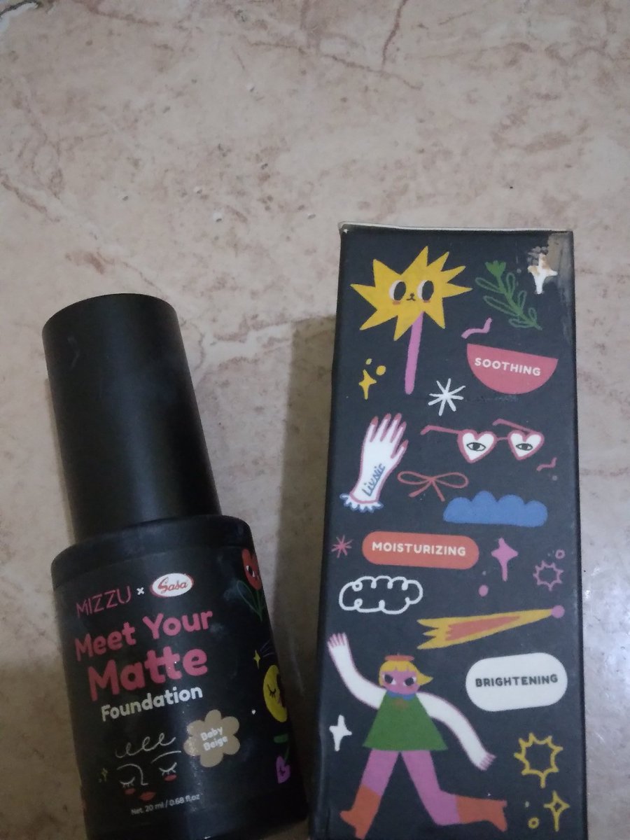 doraecmons's tweet photo. Limited Edition Mizzu X Sasa Meet Your Matte Foundation ♡̷̷ ʹˎ
—A Review
@MizzuCosmetics @Sasa_Melezatkan #MizzuCosmetics
#ItsMyColorCharacter #MizzuxSasa #BeautifulYouth https://t.co/PNNatHZQCB