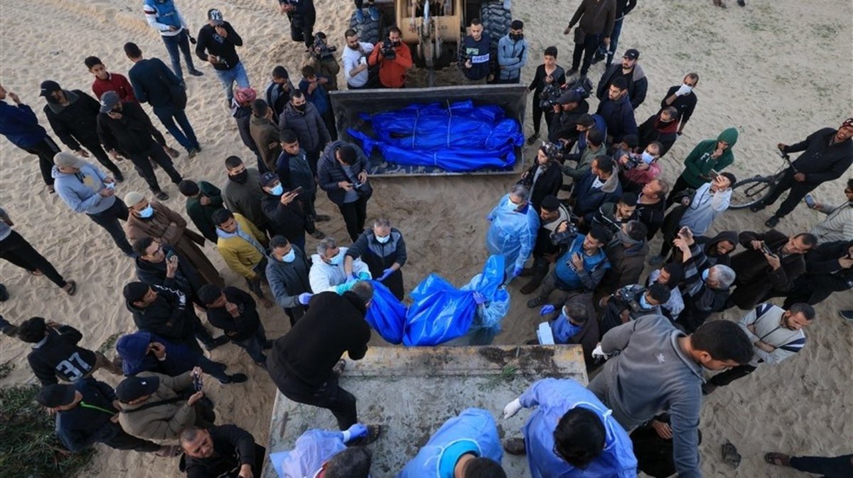 ShaykhSulaiman's tweet photo. BREAKING: ISRAEL STEALING ORGANS FROM DEAD PALESTINIANS

The Government Media Office revealed that Israel delivered 80 mutilated corpses with stolen organs.

“The Israeli army also refuses to disclose their names and the locations from which their bodies were taken during the war in the Gaza”, it added.

“After examination, it was clear that the features of the dead bodies were changed significantly, which is a clear evidence that Israel stole organs from the corpses.”