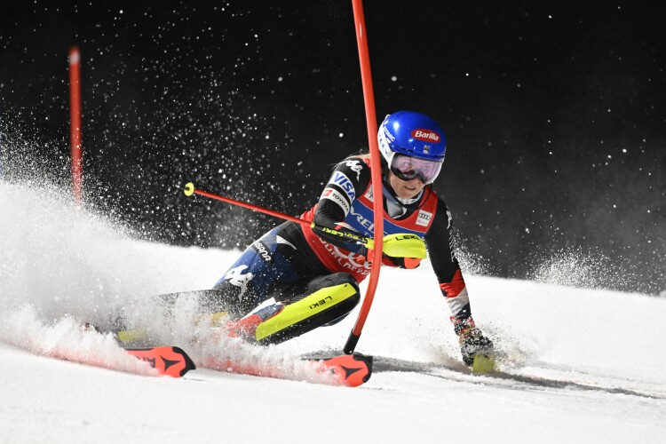 Mikaela Shiffrin caps record-breaking 2023 with races live on Peacock nbcsports.com/olympics/news/…