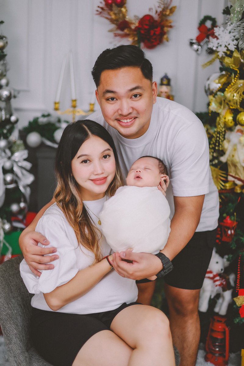 dandelreyes's tweet photo. 🎄🤍✨ https://t.co/qYuXyx0Wgu