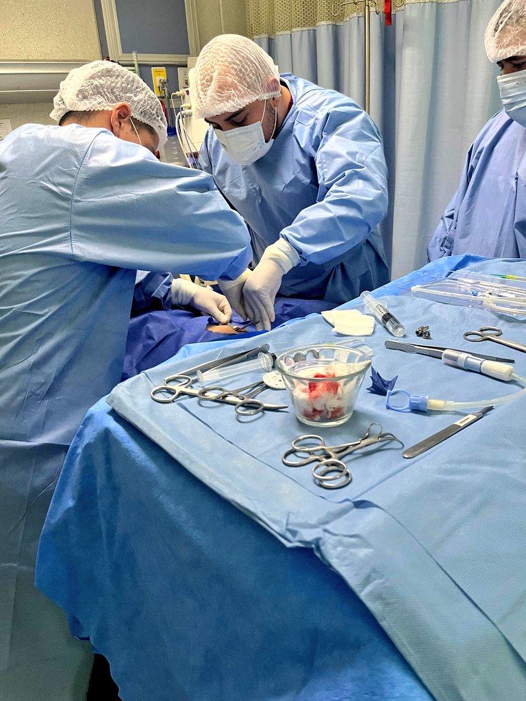 LazaroIbrain's tweet image. It has been a great and unique learning experience this @ISPD1 Fellowship at the @CmitNefrologia and under the mentorship of @NefChago (what an amazing professor/person 👏)

Too many to learn still, but satisfied with having learned much more than #peritonealdialysis.

#pdfirst