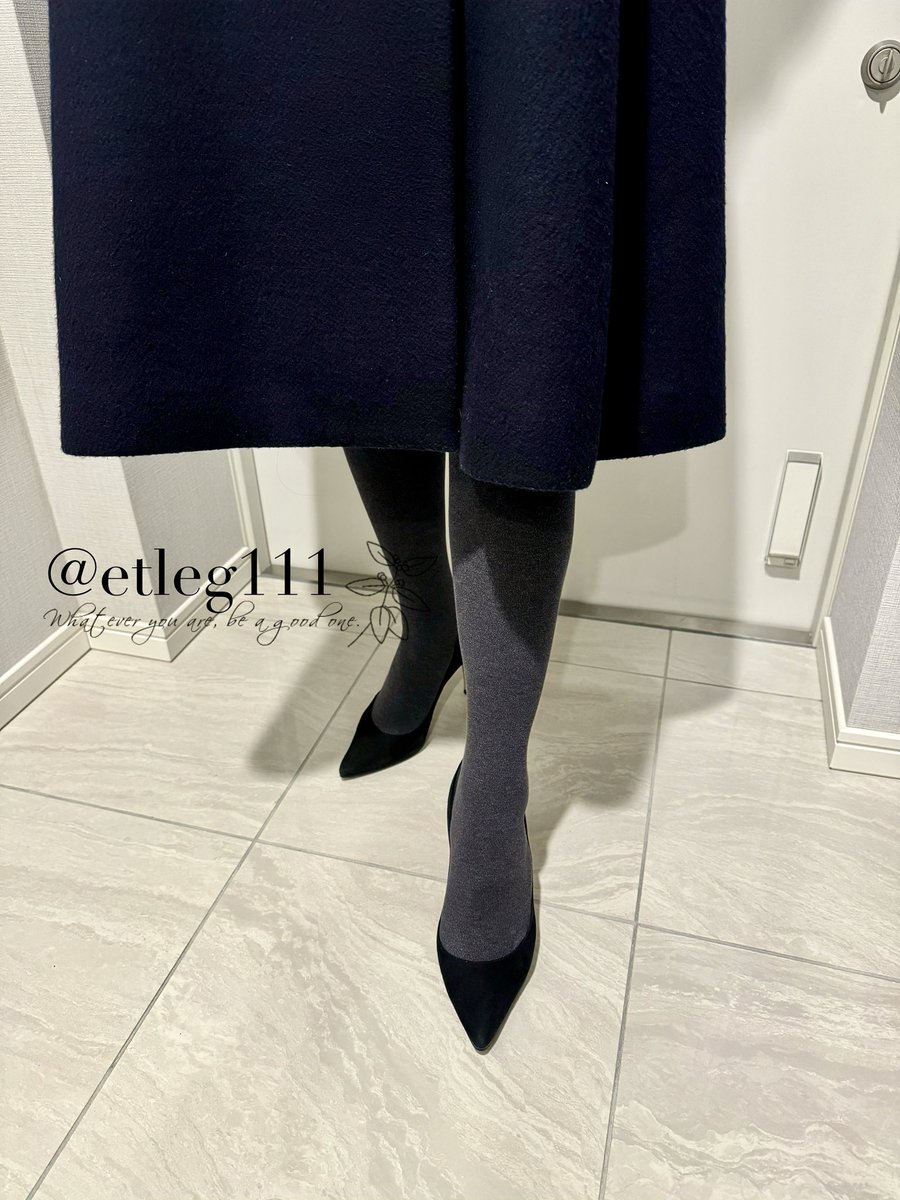少々外出します💖
グレーのタイツにスウェードのヒールにしました👠✨ https://t.co/yeOSYTYNhl