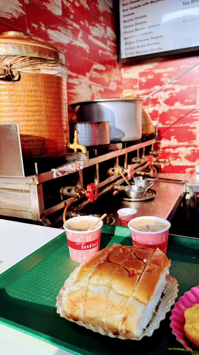 medhaoka's tweet photo. Mandatory breakfast! #Bunmaska #Batatavada #CafeGoodluck https://t.co/ee95sljG02