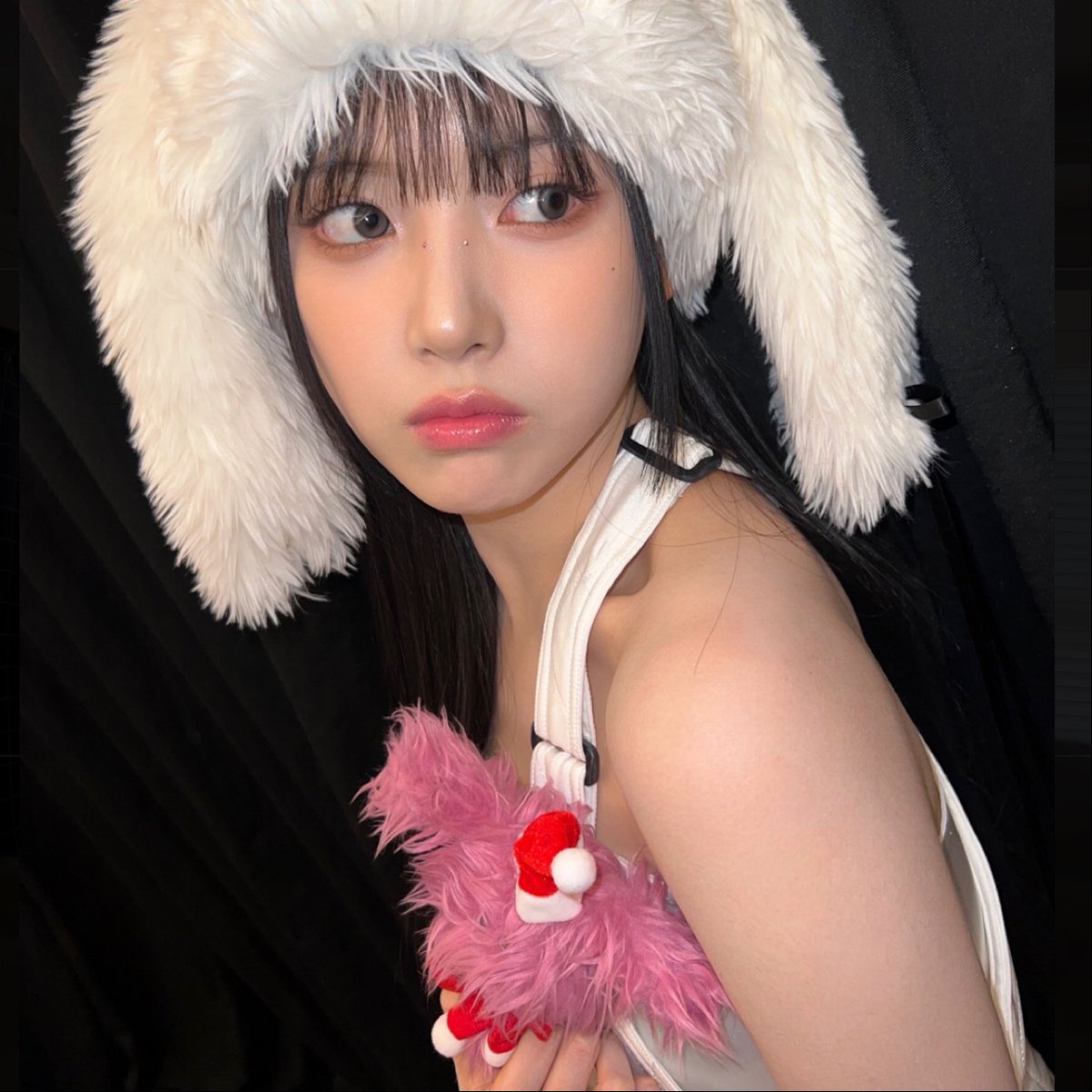 nmixxpics_'s tweet photo. Jiwoo new pfp on bubble 🐹🫧 https://t.co/PGGjpS0wEH