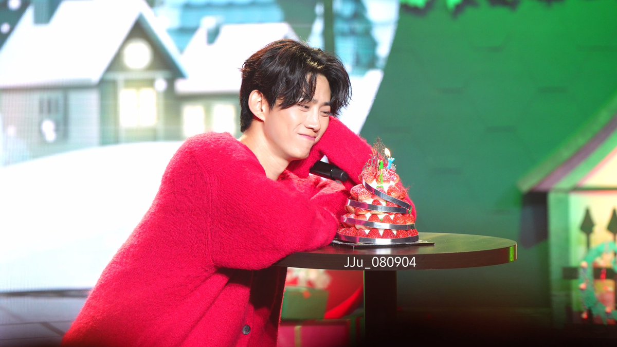 JJu_080904's tweet photo. @taeccool 택연이날 옥택연시🥰 https://t.co/Won4DKBKu3