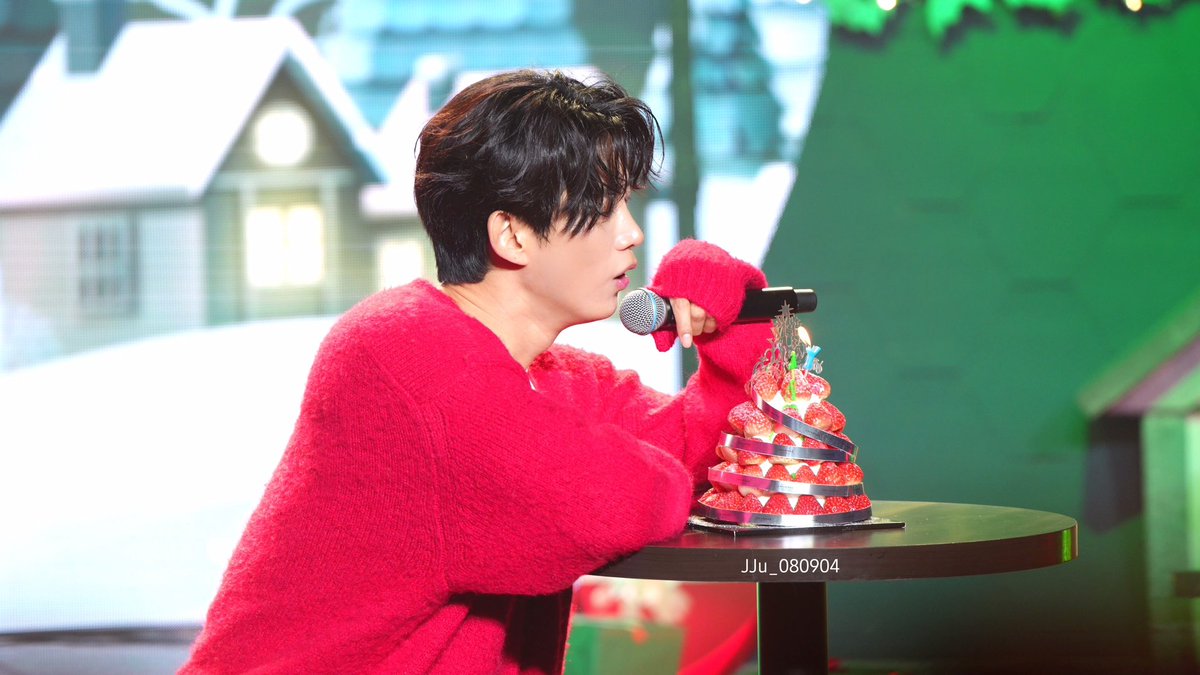 JJu_080904's tweet photo. @taeccool 택연이날 옥택연시🥰 https://t.co/Won4DKBKu3