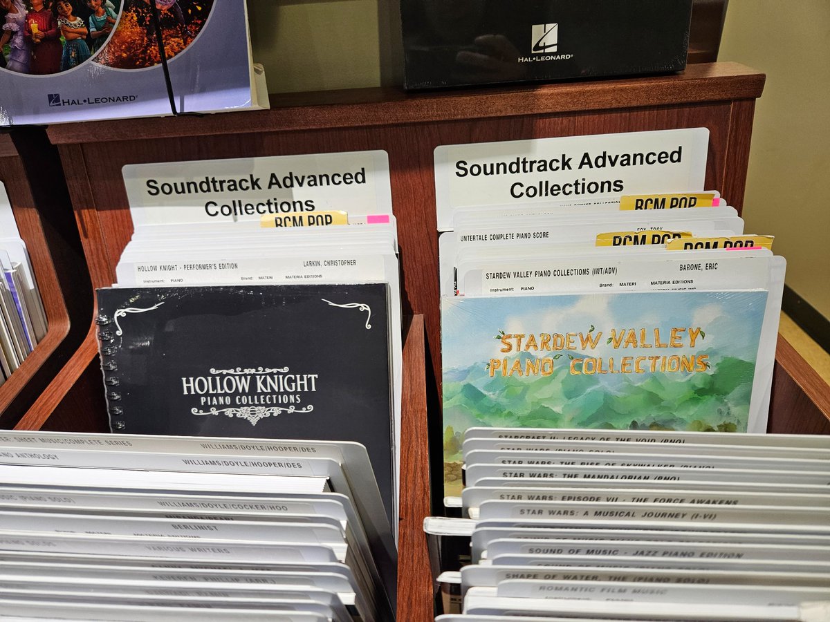 JesterMusician's tweet photo. Spotted at my local music store https://t.co/PLSViyxX9m