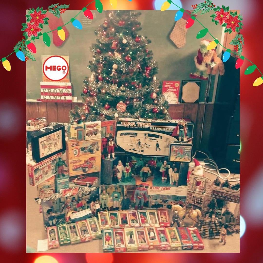 We want to wish everyone a very Merry Christmas!🎄🎁 Thank you all for the continued support of our beloved brand! #MakeMineMego @MegoMuseum @TheUnboxerrs24 @totaltoyrecon @toyshiz @ToycollectrMag @ZakkWyldeBLS @sebastianbach @TabBep