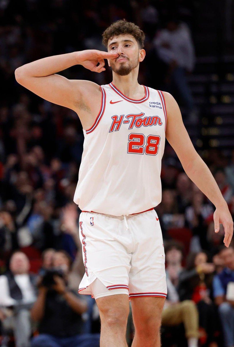 TheHoopCentral's tweet photo. Alperen Sengun over the last 2 games:

37 PTS, 11 REB, 6 AST, 52% FG
30 PTS, 16 REB, 5 AST, 55% FG https://t.co/smmryM93Il