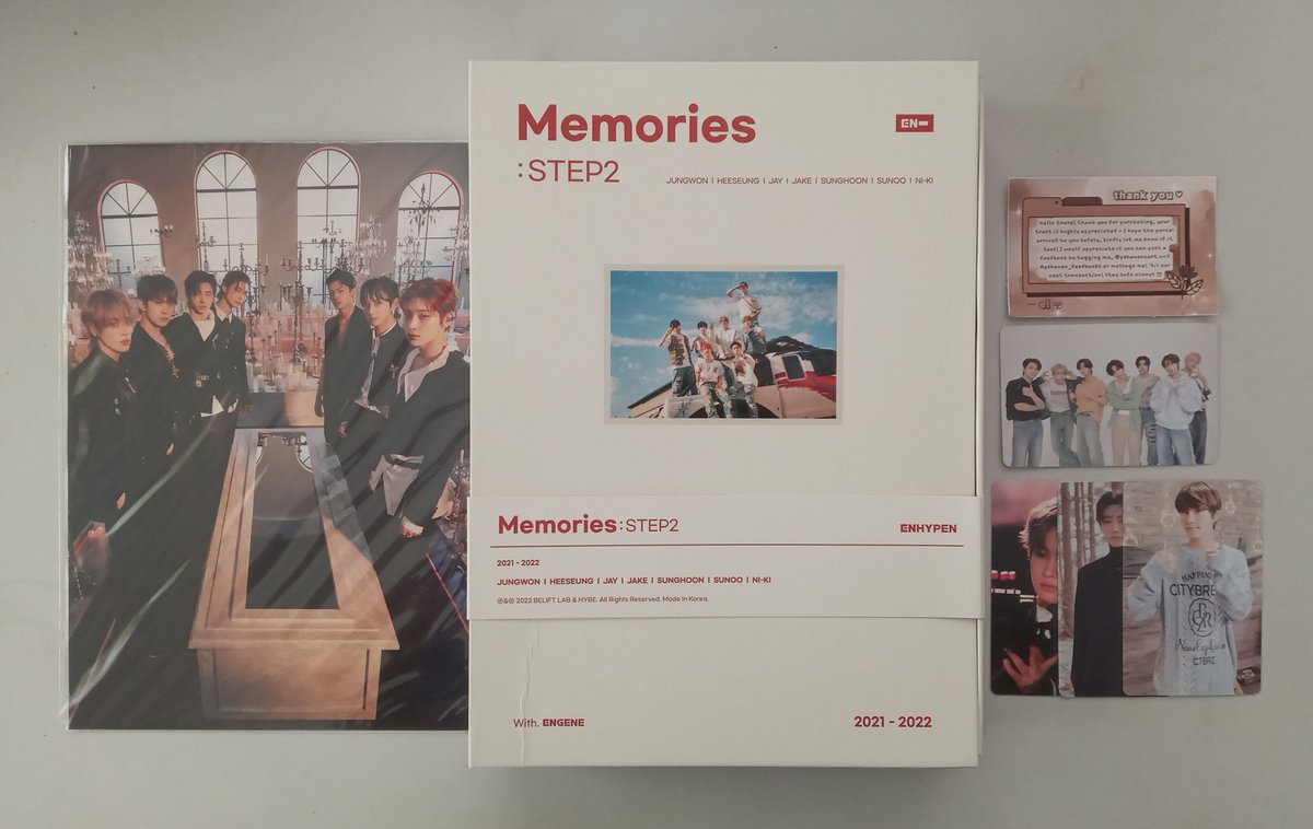 ipeunluver's tweet photo. late feedback but thank you so much for our smooth transaction, @pshavencart! i finally have these enha memories after months of contemplating whether to buy or not. love my pulls &amp; the official merch as freebies 🤍

[ 💫 #for_ipnlvr | #pshaven_feedbacks ] https://t.co/wFtDFwic9X