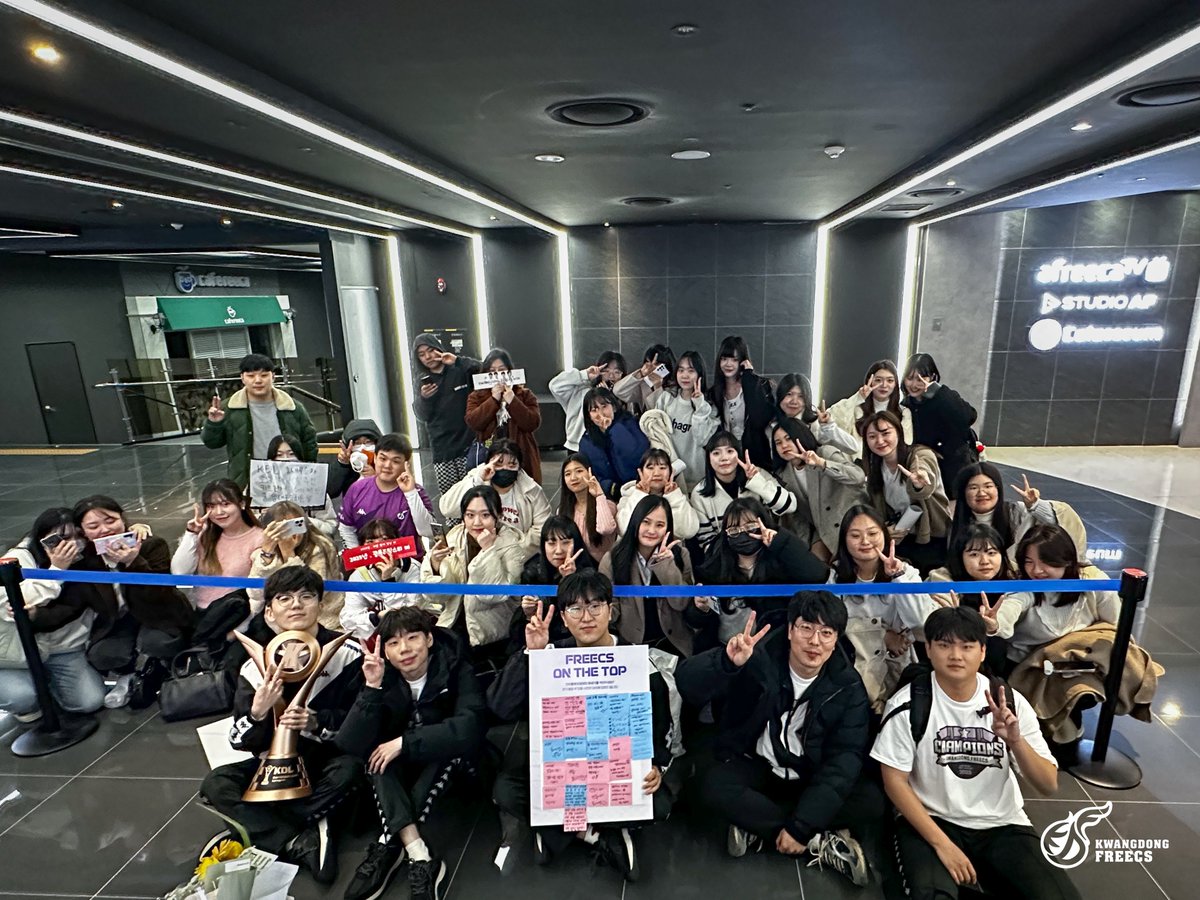 KDL 우승 기념 Thanks Fan 이벤트 상품 발송이 완료되었습니다!
온라인에서도, 오프라인에서도 광동 프릭스를 응원해주시던 팬분들의 뜨거운 열기 덕분에 다 함께 이룰 수 있던 우승이었습니다.
언제나 응원해주셔서 감사합니다!

#GOKDF #KDFWIN #BITEIT #ONTHEGAME