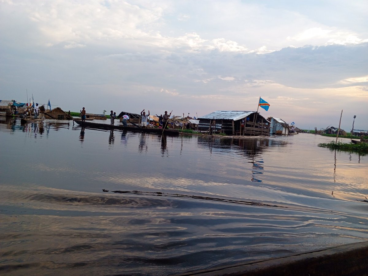 <a href="/jessicataieb/">Jessica Taieb 🌸🪬</a> La mienne est là ! Découverte l'îlot Mukomboso frontalier avec le Congo Brazza sur le fleuve Congo à Kinshasa <a href="/yebacongo/">YebaCongo</a> 🇨🇩