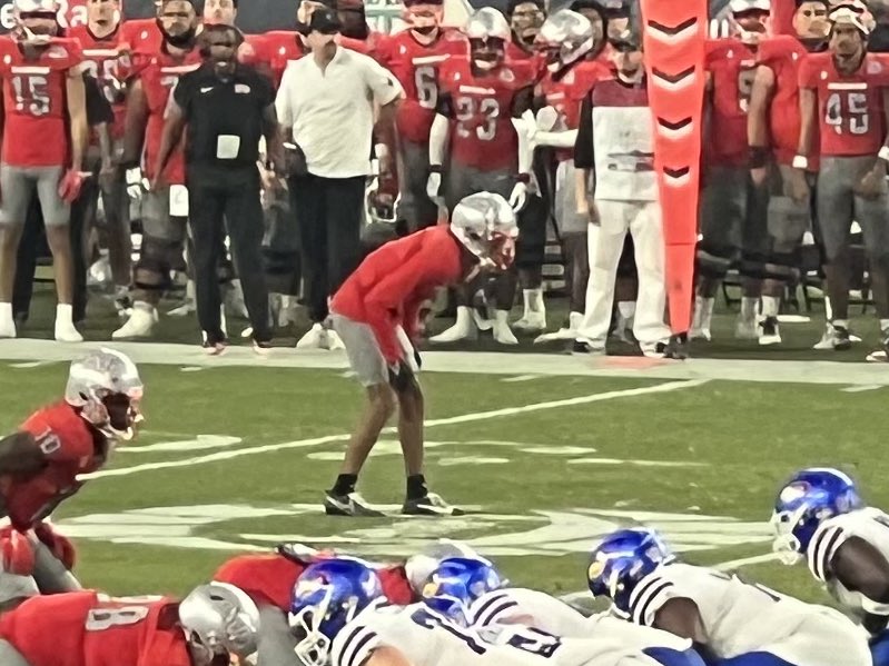 ocoliver5's tweet photo. My son @Cam_oliver05 ask me what I want for my birthday today and I said two OSKIES (Interceptions) in the @RateBowl HE DELIVERED MY BEST PRESENT WITH TWO PICKS TONIGHT
#SoProud #OliverStrong @ESPNTop @unlvfootball @espn https://t.co/j1OLi1TApL