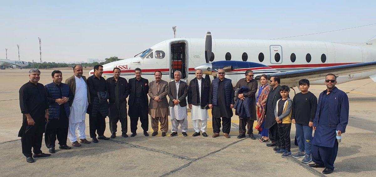 SyedAghaPPP's tweet photo. En route to Larkana.🤲

#SalamBenazirBhutto https://t.co/YoBx83qOkX