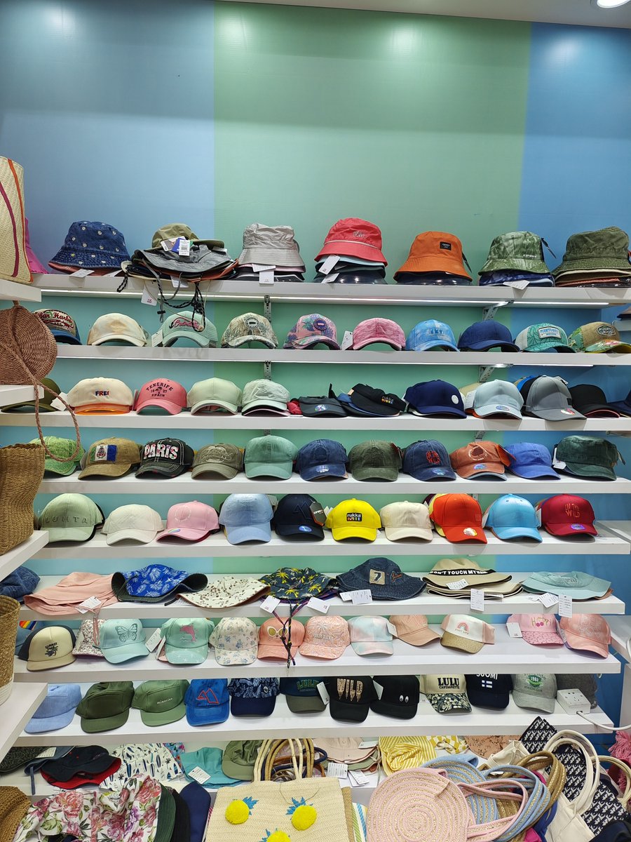 njciec10862's tweet image. Breeza Knitting Inc.
Twice a year, BK collects and develops about 1000 new styles covering above lines for customers’ selection,  BK’s customers could always find what they want for the next new seasons.  
#Knitwear #SampleDevelopment #OrderExecution #QualityControl