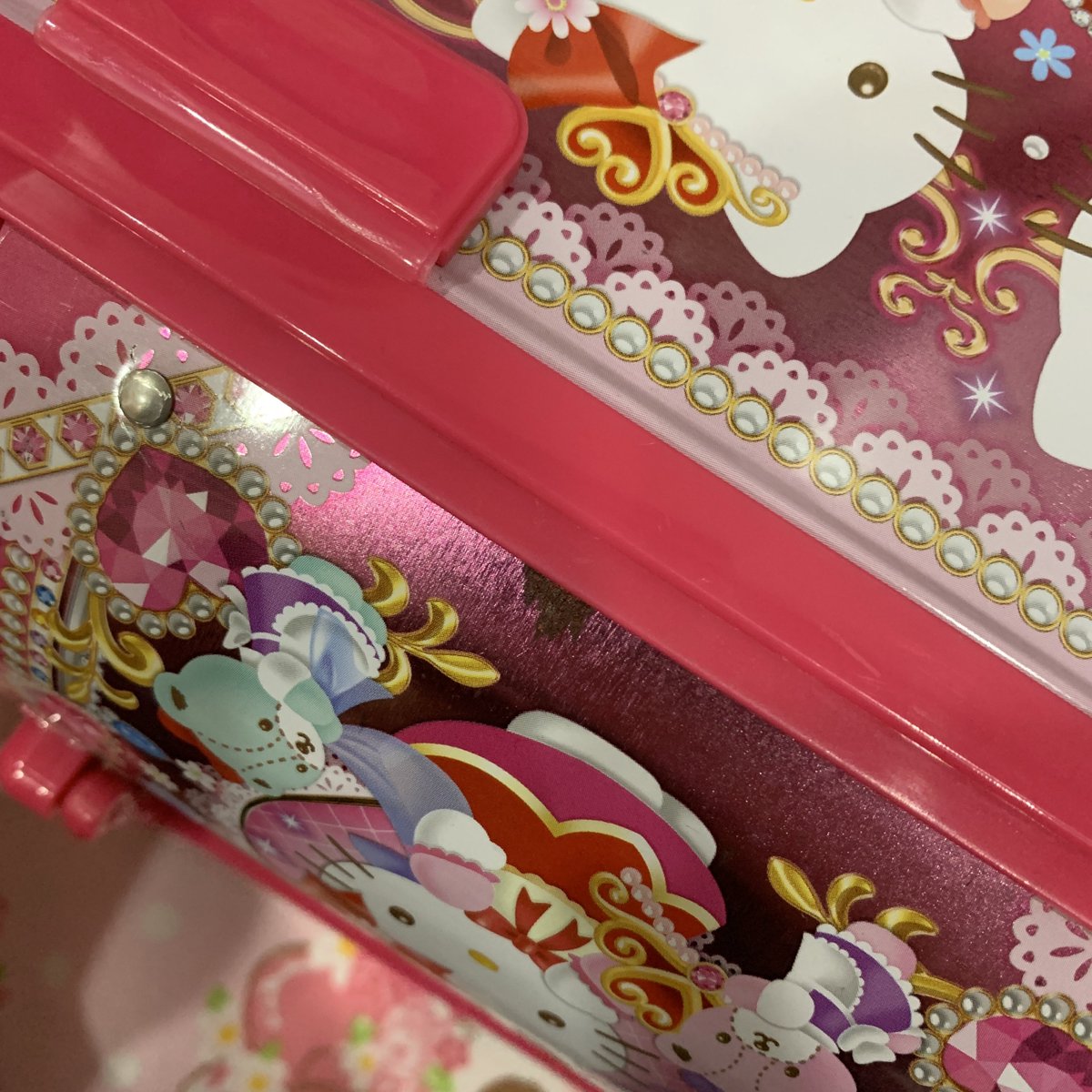 hell00bu's tweet photo. ー♡kitty box‧⁺ ⊹˚.
price:290
defect:ตำหนิลอก, ขอบกล่องบุบเเต่ปิดได้ปกติค่ะ

ps.โปรปีใหม่ 10คนเเรกส่งฟีฟีค่า +เเถมของในร้านให้ทุกยอด ไม่มีขั้นต่ำค่ะ คืนความสุขให้ลูกค้า จุบุ

cf no cc/ตรวจสอบก่อ���fนะคะ( ´﹀`)⁾⁾
#ตลาดนัดsanrio #ตลาดนัดพรีเคียว #ของเล่นญี่ปุ่นมือสอง https://t.co/gb34IJ5RsI