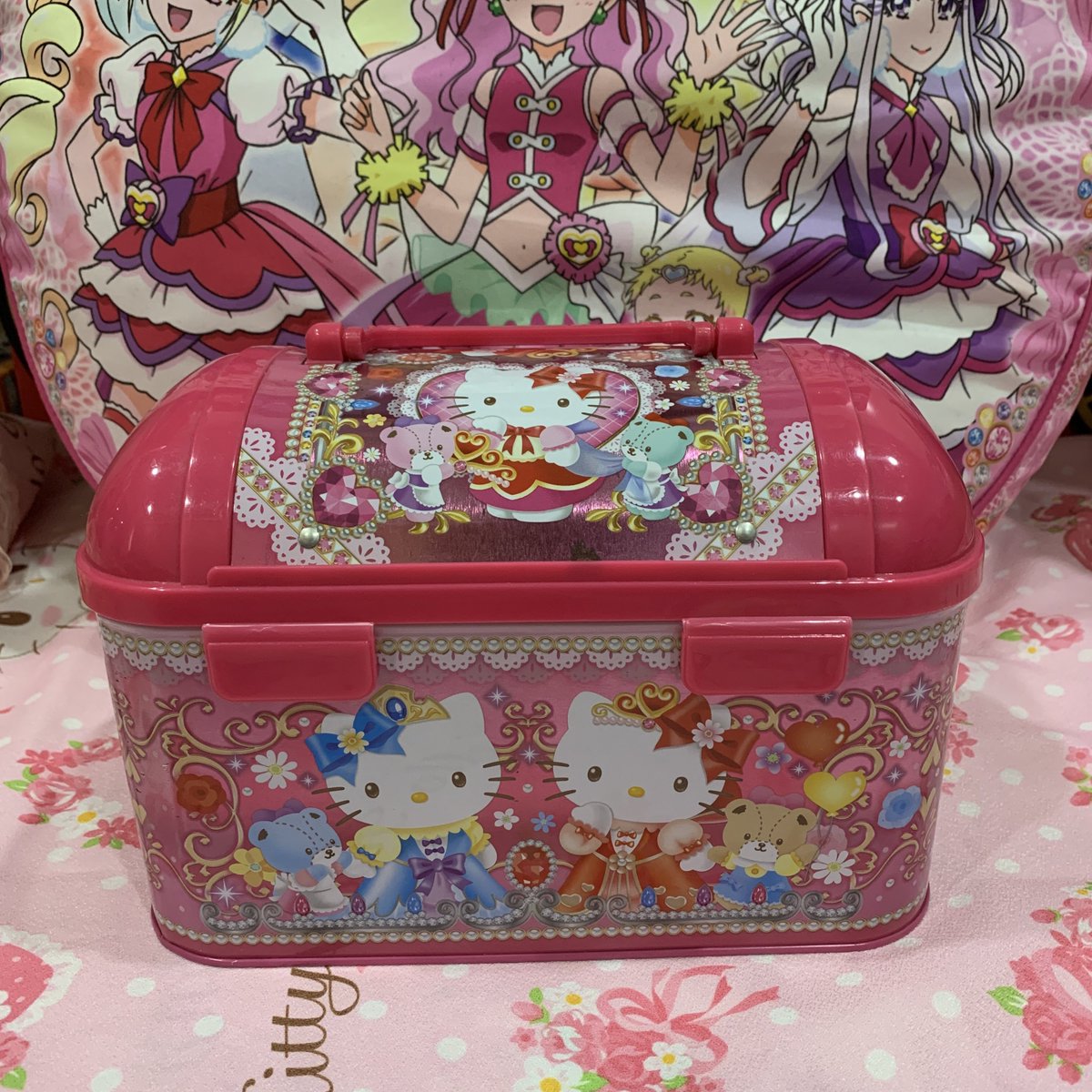 hell00bu's tweet photo. ー♡kitty box‧⁺ ⊹˚.
price:290
defect:ตำหนิลอก, ขอบกล่องบุบเเต่ปิดได้ปกติค่ะ

ps.โปรปีใหม่ 10คนเเรกส่งฟีฟีค่า +เเถมของในร้านให้ทุกยอด ไม่มีขั้นต่ำค่ะ คืนความสุขให้ลูกค้า จุบุ

cf no cc/ตรวจสอบก่อ���fนะคะ( ´﹀`)⁾⁾
#ตลาดนัดsanrio #ตลาดนัดพรีเคียว #ของเล่นญี่ปุ่นมือสอง https://t.co/gb34IJ5RsI