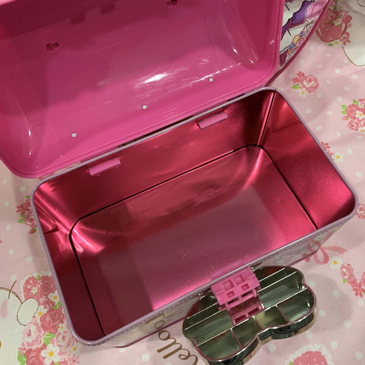 hell00bu's tweet photo. ー♡precure box‧⁺ ⊹˚.
price:250/1
defect:used like new

ps.โปรปีใหม่ 10คนเเรกส่งฟีฟีค่า +เเถมของในร้านให้ทุกยอด ไม่มีขั้นต่ำค่ะ คืนความสุขให้ลูกค้า จุบุ

cf no cc/ตรวจสอบก่อนfนะคะ( ´﹀`)⁾⁾
#ตลาดนัดsanrio #ตลาดนัดพรีเคียว #ของเล่นญี่ปุ่นมือสอง #ของเล่นมือสอง #พวงกุญเเจคิตตี้ https://t.co/DjSoBqlJou