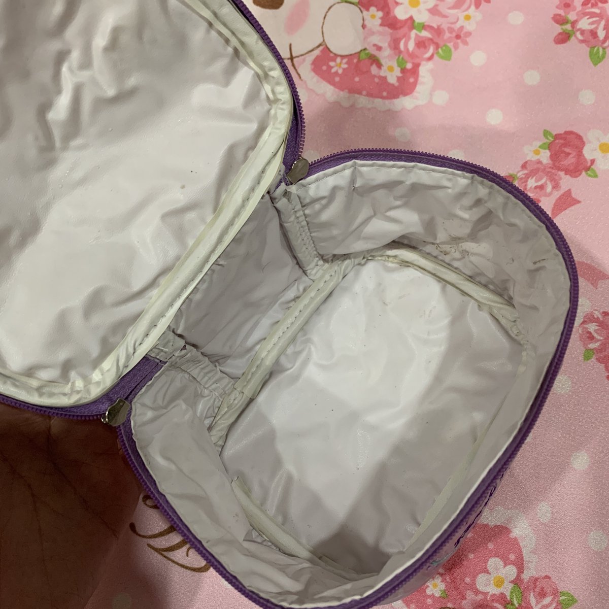 hell00bu's tweet photo. ー♡kitty baby bag‧⁺ ⊹˚.
price:200
defect:ข้างในเปื้อนเยอะค่ะ

ps.โปรปีใหม่ 10คนเเรกส่งฟีฟีค่า +เเถมของในร้านให้ทุกยอด ไม่มีขั้นต่ำค่ะ คืนความสุขให้ลูกค้า จุบุ

cf no cc/ตรวจสอบก่อนfนะคะ( ´﹀`)⁾⁾
#ตลาดนัดsanrio #ตลาดนัดพรีเคียว #ของเล่นญี่ปุ่นมือสอง #ของเล่นมือสอง https://t.co/oPeH2u2GNu