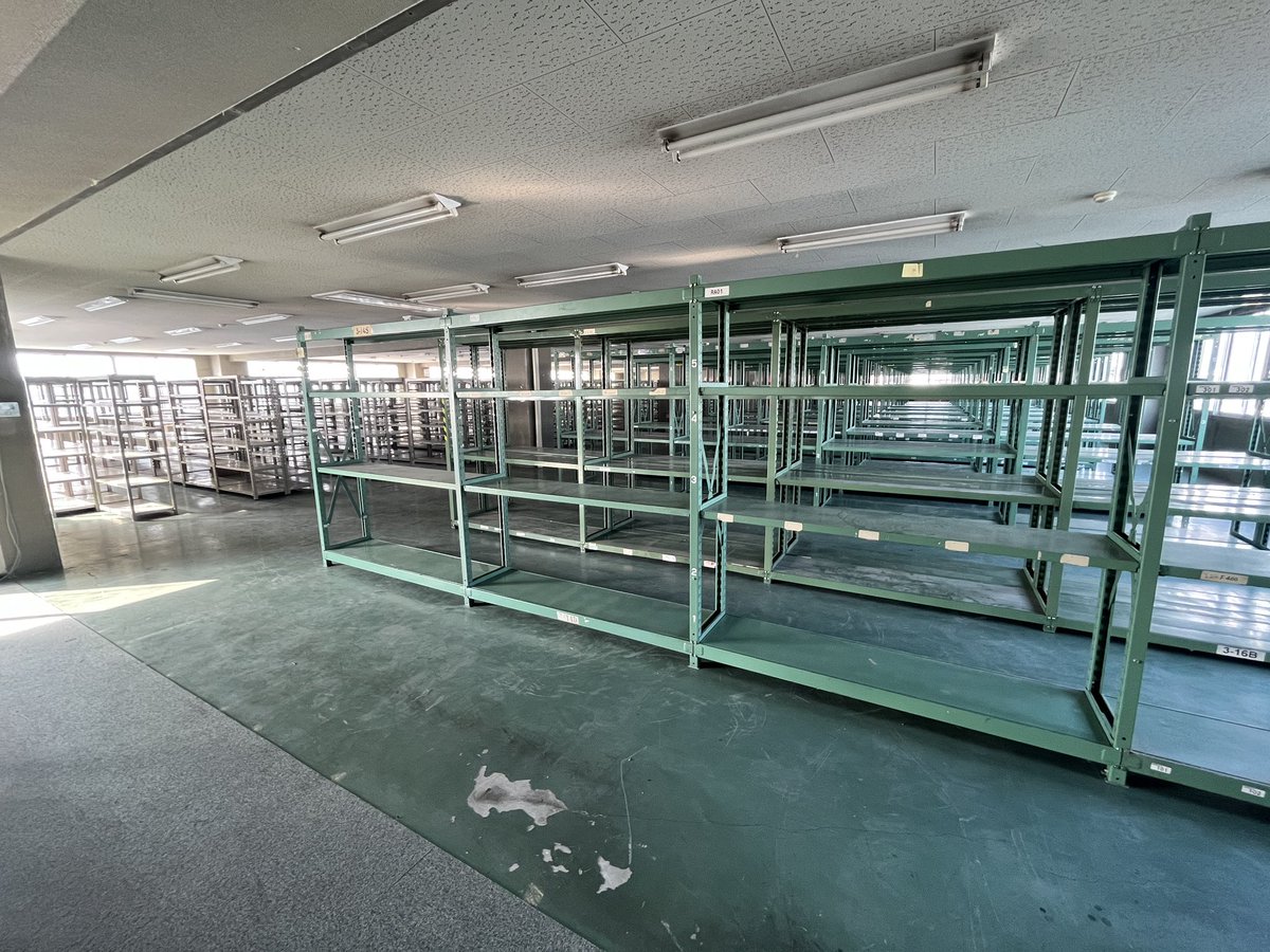 storealpha1's tweet photo. ラックの納品もさせていただきました！
100台近くの新規納品、
500台の移設作業！
ワークプレイスのことならなんでもお任せください✨😊 https://t.co/SWQgyn0dcY
