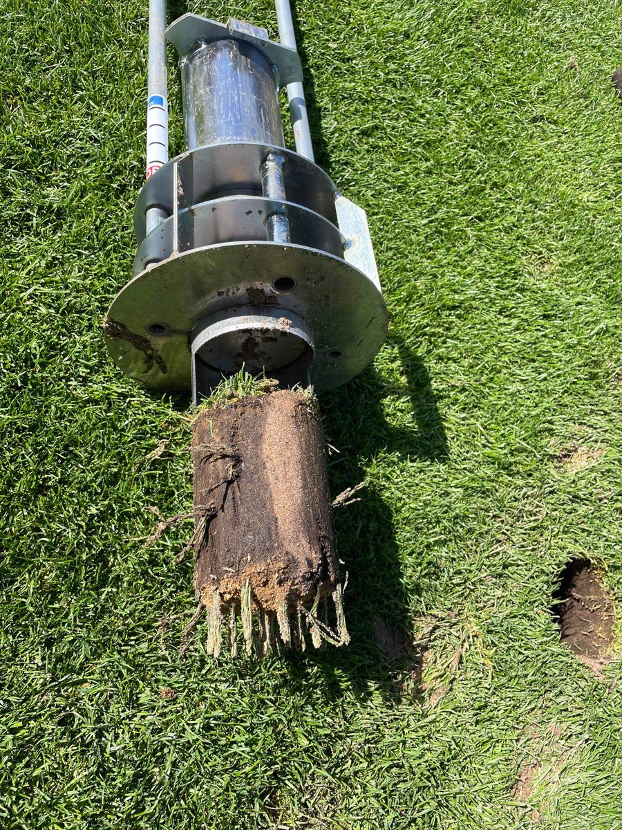 DryJect The Only Machine in the World that Aerates, Topdresses, and