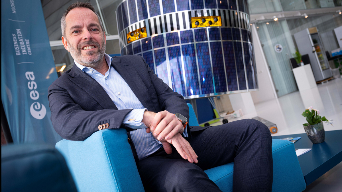 In Noordwijk vind je NL Space Campus: de broedplaats voor de ruimtesector. Kort geleden is hier hét centrale ontmoetingsplein geopend. Lees het interview: bit.ly/48ti8Jm. En word abonnee: bit.ly/3R1HGoe.

#krachtigZuidHolland #innovatiefZuidHolland

<a href="/nl_campus/">NLSpaceCampus</a>