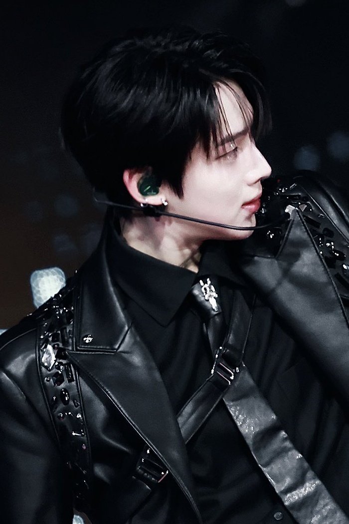softlysunoo's tweet photo. i still can't believe kim sunoo is real omg look at his finest visuals 😵‍💫 https://t.co/Ha56pd37kb