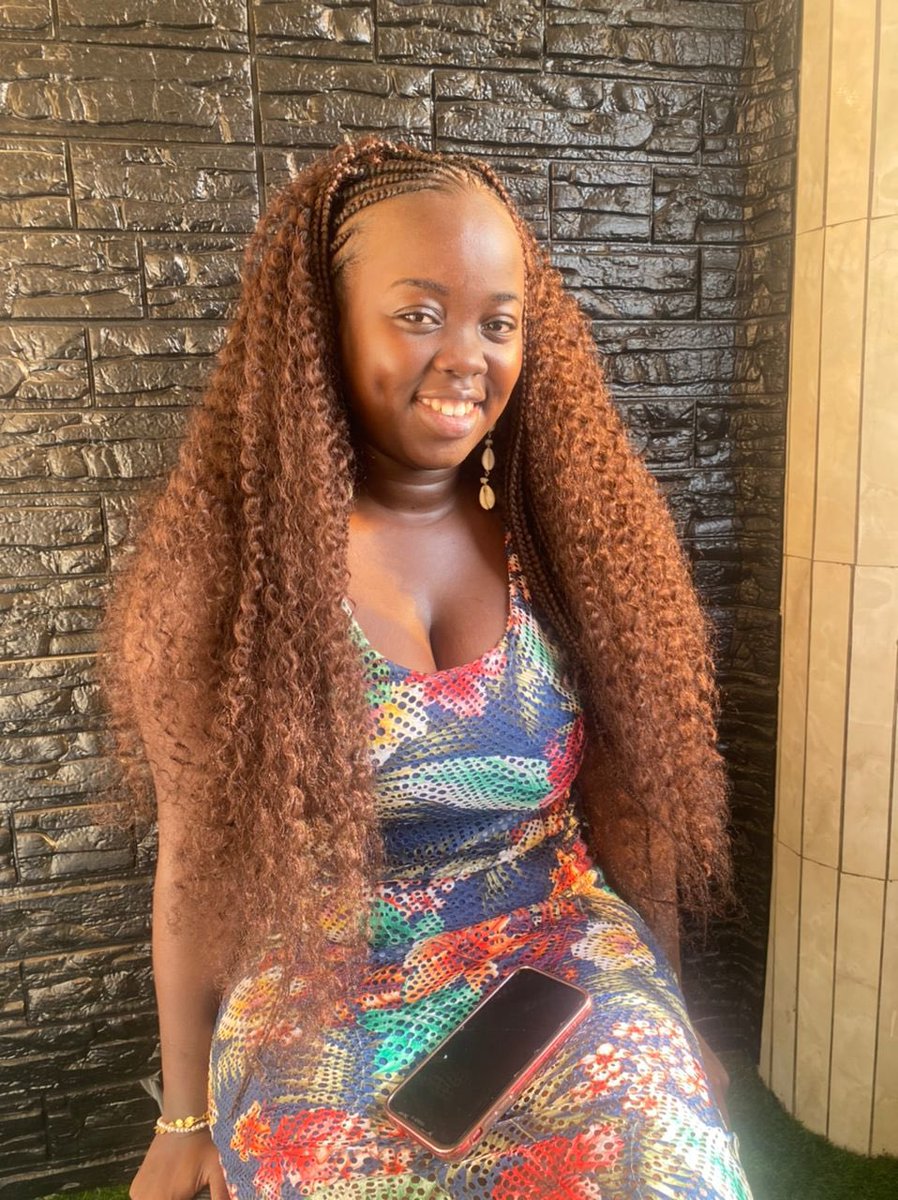 Sans makeup, sans filtre! Je voulais juste frustrer quelques uns ici😏🤣
Bisoouuusssss