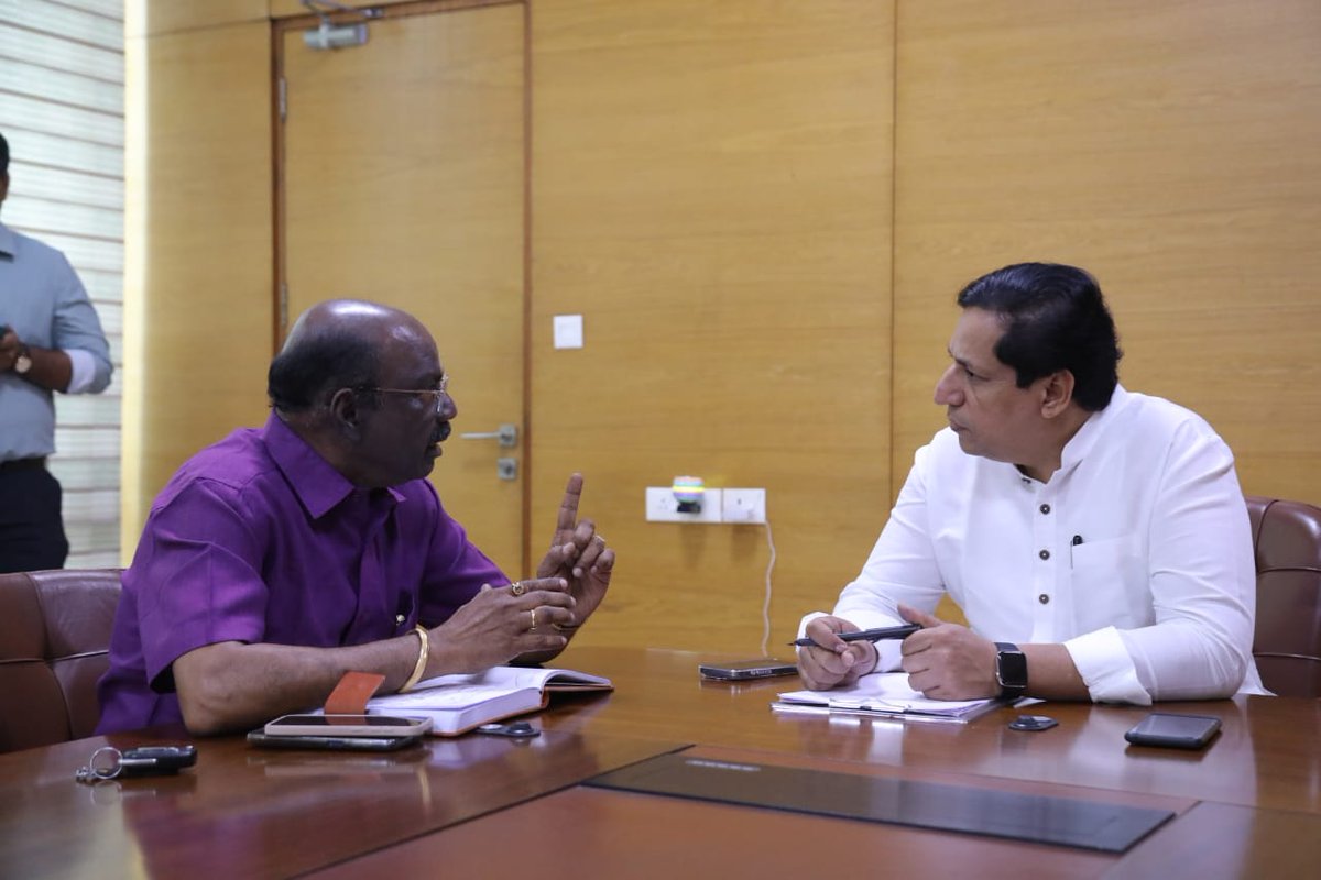 SandeepN_Office's tweet image. नवी मुंबई भाजप जिल्हा कार्यकारणीच्या दक्षिण भारत सेलचे संयोजक श्री. शशी दामोदरन यांनी दक्षिण भारत सेल च्या कार्यासंधर्भात भाजप नवी मुंबई जिल्हा अध्यक्ष श्री संदीप जी नाईक यांची भेट घेतली.

#PublicIssues
#NaviMumbai