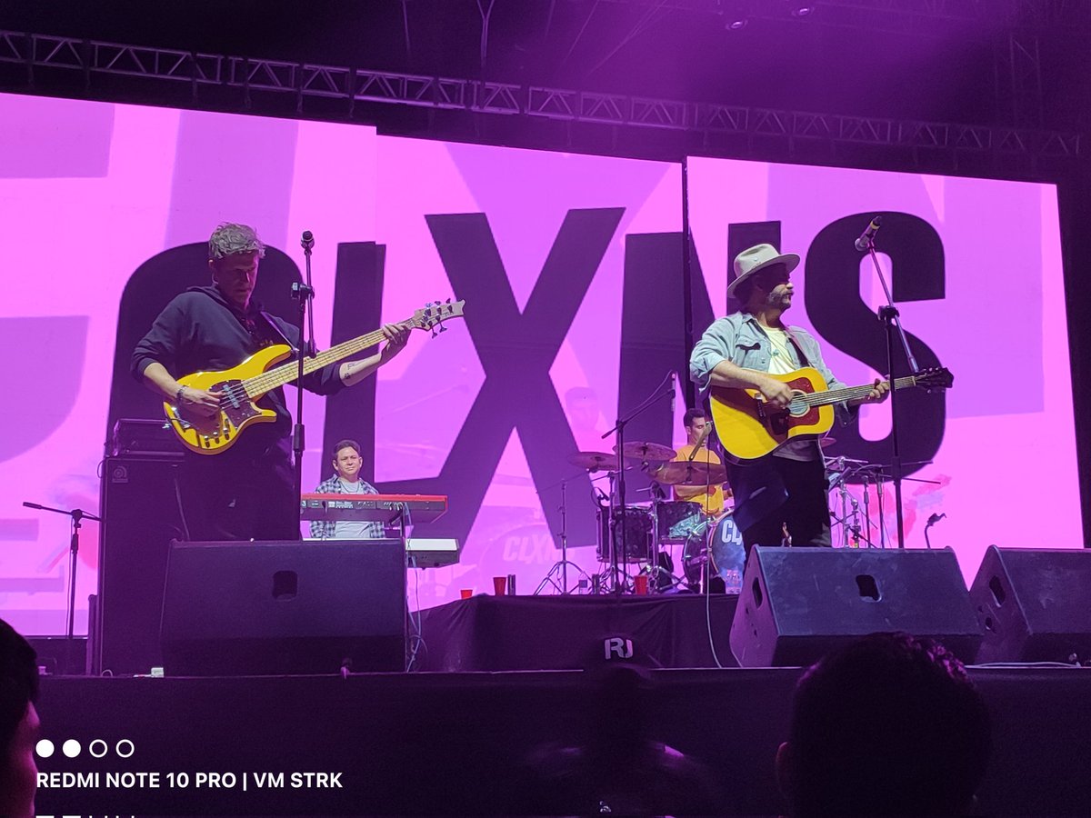 VittotRaH's tweet photo. @Movicrecords Pachuca 2023 #Claxoneando 😎 https://t.co/FWYXpOFO55