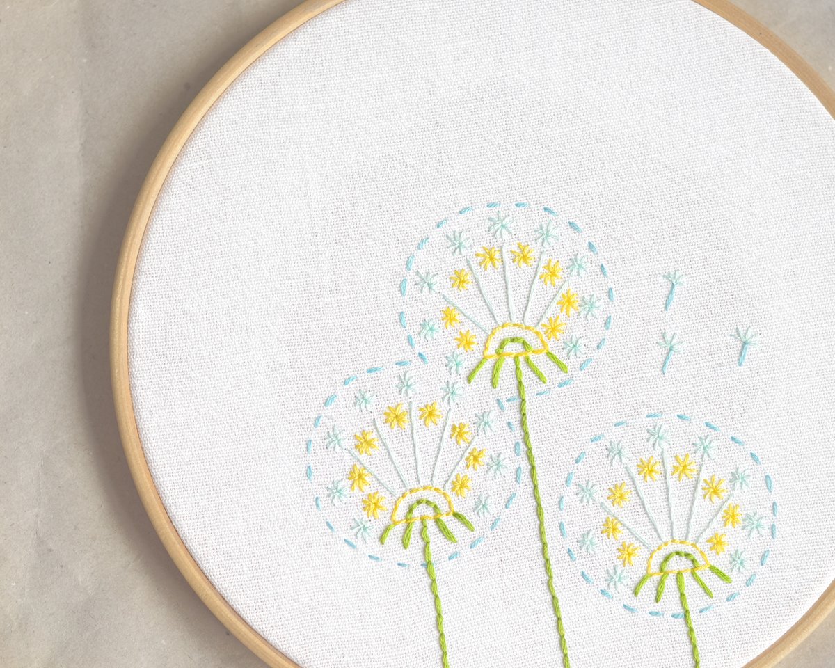 crealandia's tweet photo. Dandelion hand embroidery pattern PDF
https://t.co/GwELBrwE7l
#crealandia #crossstitch #crossstitchpattern #easter #diy #diycrafts #handmade #EasterGift #embroidery #christmasembroidery #handembroidery #valentinesgift #originalpainting #embroiderypicture #primitivesampler https://t.co/ZKsKh3aR1b
