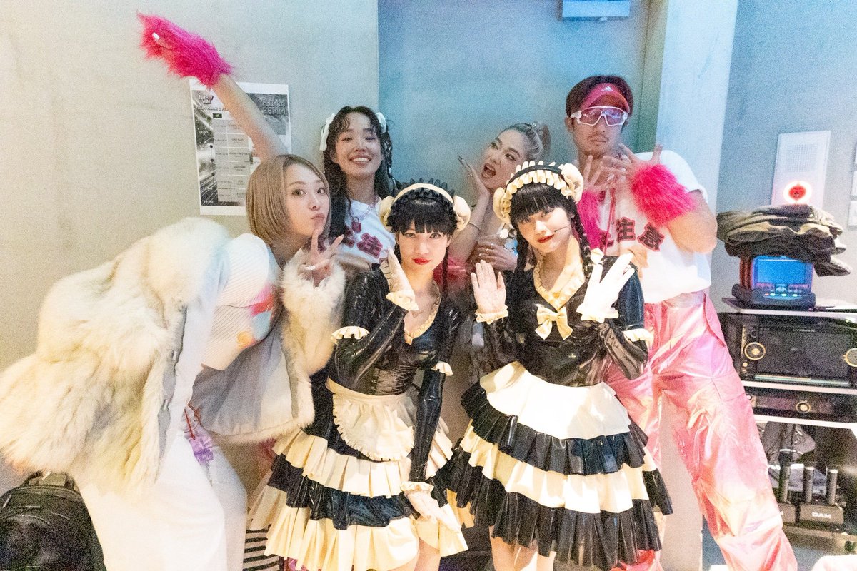 FEMM____'s tweet photo. 【fancyHIM HIMM&amp;FEMM】
So happy to see so many of our friends😍✨ BIG LOVE forever to u guys;)
R/L

📷 @takiijimaphoto 

#FEMM #HIMMandFEMM #LastFEMMIsation #fancyHIM https://t.co/tllRQE10mw
