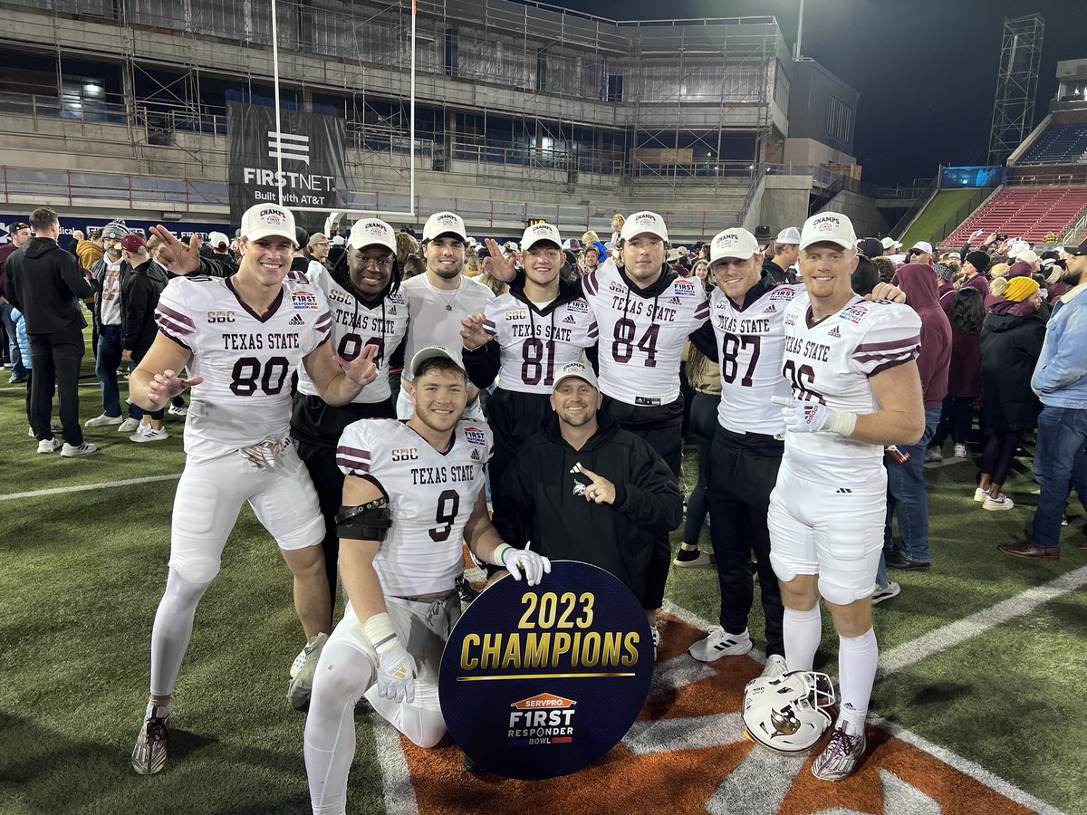 CoachWillBryant's tweet image. CHAMPIONS! Blessed to be a part of this family. We just getting started!!!! 
#TakeBackTexas