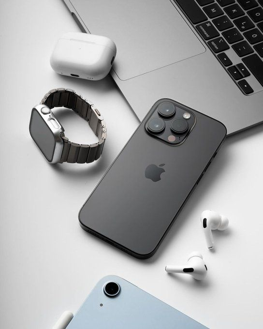 AlfaizAliX's tweet photo. Why not use AI on your phone?

You have a powerful tool in your pocket but you’re not using its full potential.

Here are 6 free apps to use AI on your phone: https://t.co/w9sA6esqdt