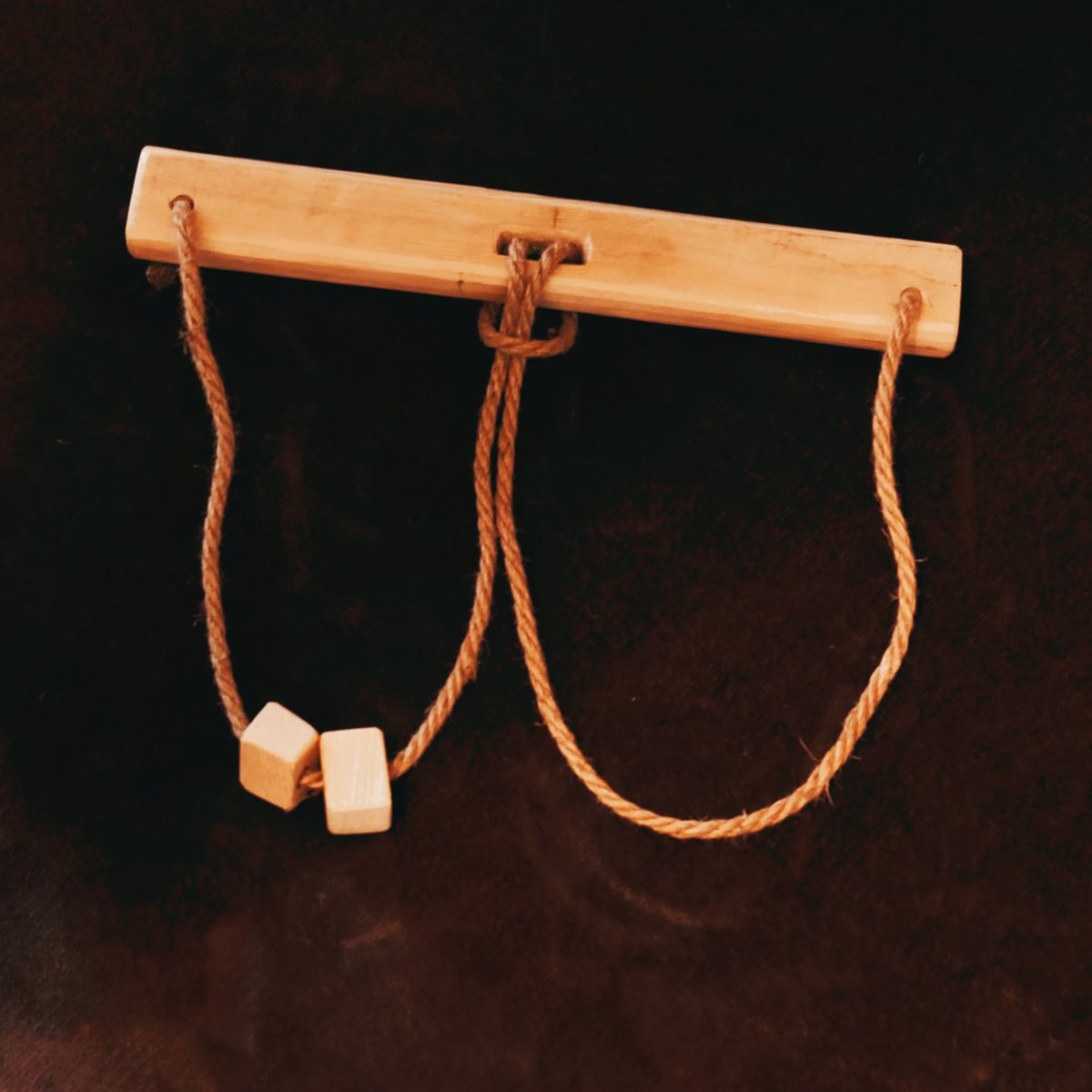 Camp_Relax's tweet photo. We plan to make a variety of toys using eco-friendly materials. This time, it is a toy called “Uran beriin gogtsoo” (Bride’s Loop), which nomads have been playing since childhood. And please imitate it. #Camping #Diy #nomadtoys 
 Episode on Youtube
https://t.co/c07oEuiLc1 https://t.co/S0V9Y0PKT1