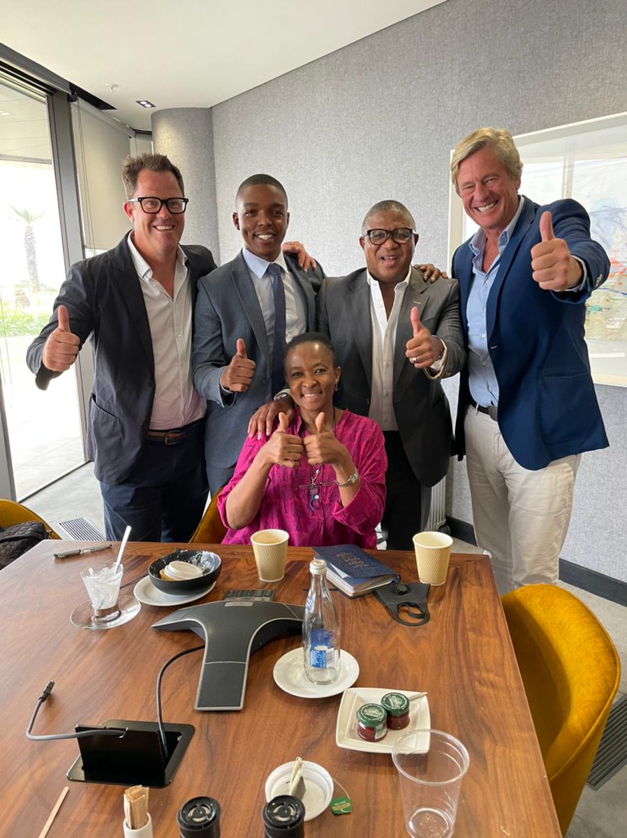 RestoreMthwakaz's tweet image. A captured ANC of Cyril Ramaphosa and SisFikile Mbalula must be removed from power . #2024IsOur1994 . The @EFFSouthAfrica must take over government and reclaim the country from imperialism and it's puppets.