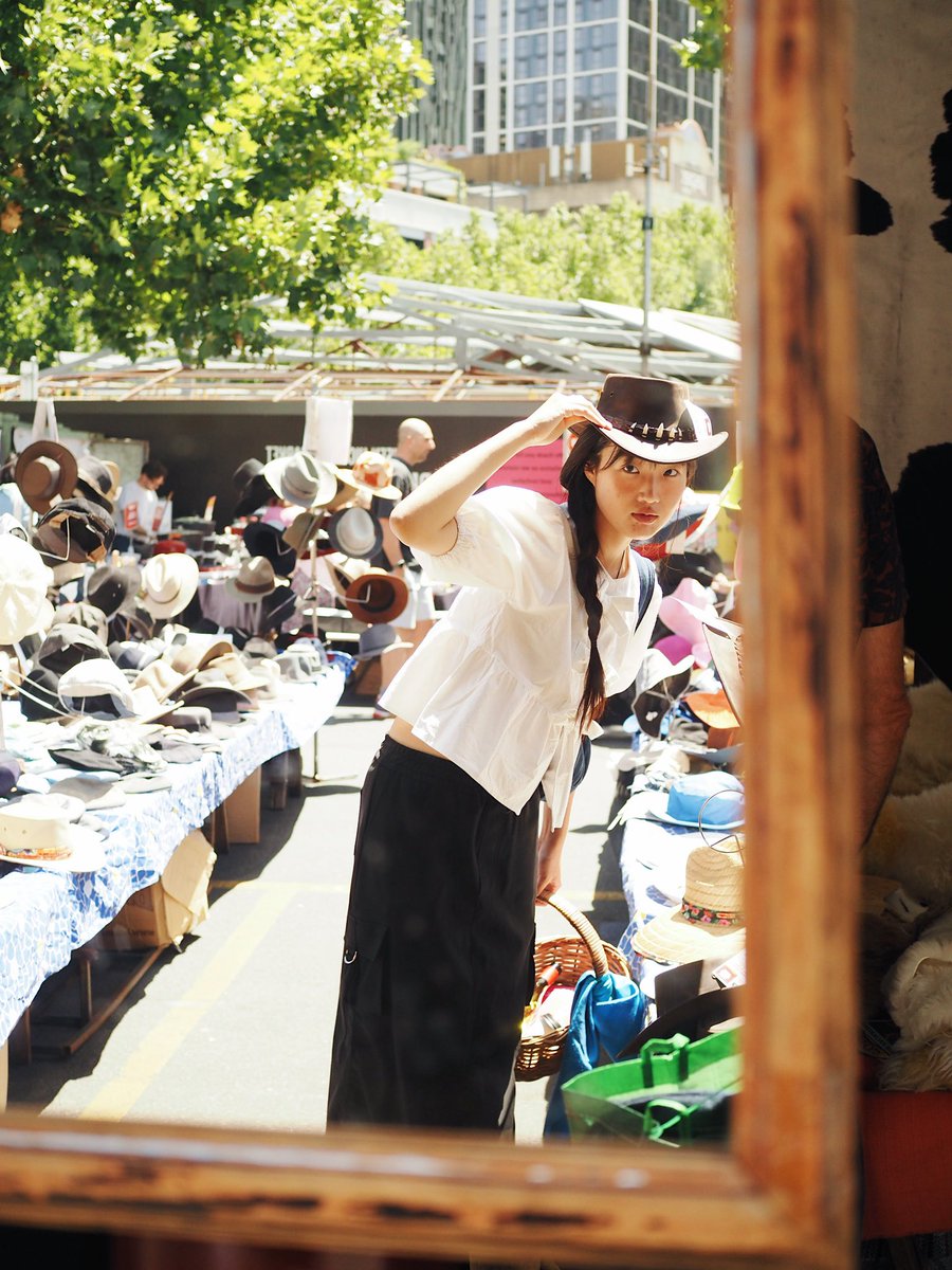 Hidden thread. tweet media