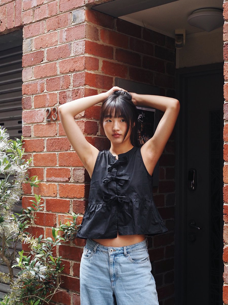 Hidden thread. tweet media