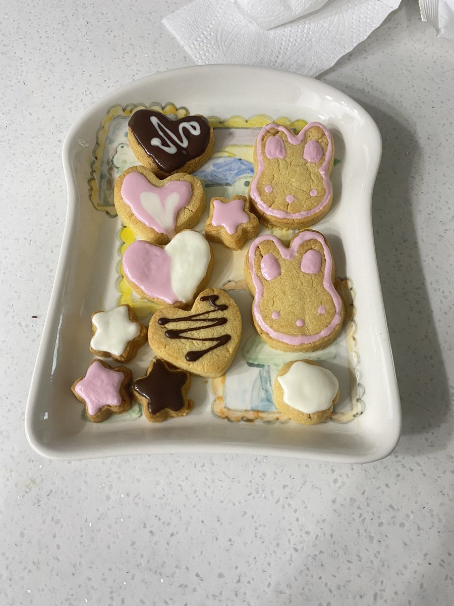 moontuyet07's tweet photo. Making cookies 😋 https://t.co/umoJ05CJHs