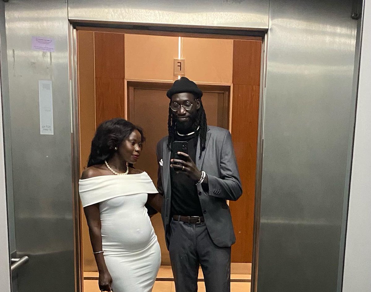 buay_tut's tweet photo. Allow me to introduce my first born  Lily Nyantham-Buay Tut. We are overjoyed and i'm so proud of my wife and baby girl for this gift of life and fatherhood 👶🏿🍼

Dad jokes loading
If a baby refuses to nap, is he guilty of resisting a rest? https://t.co/9AgSUbCHsh