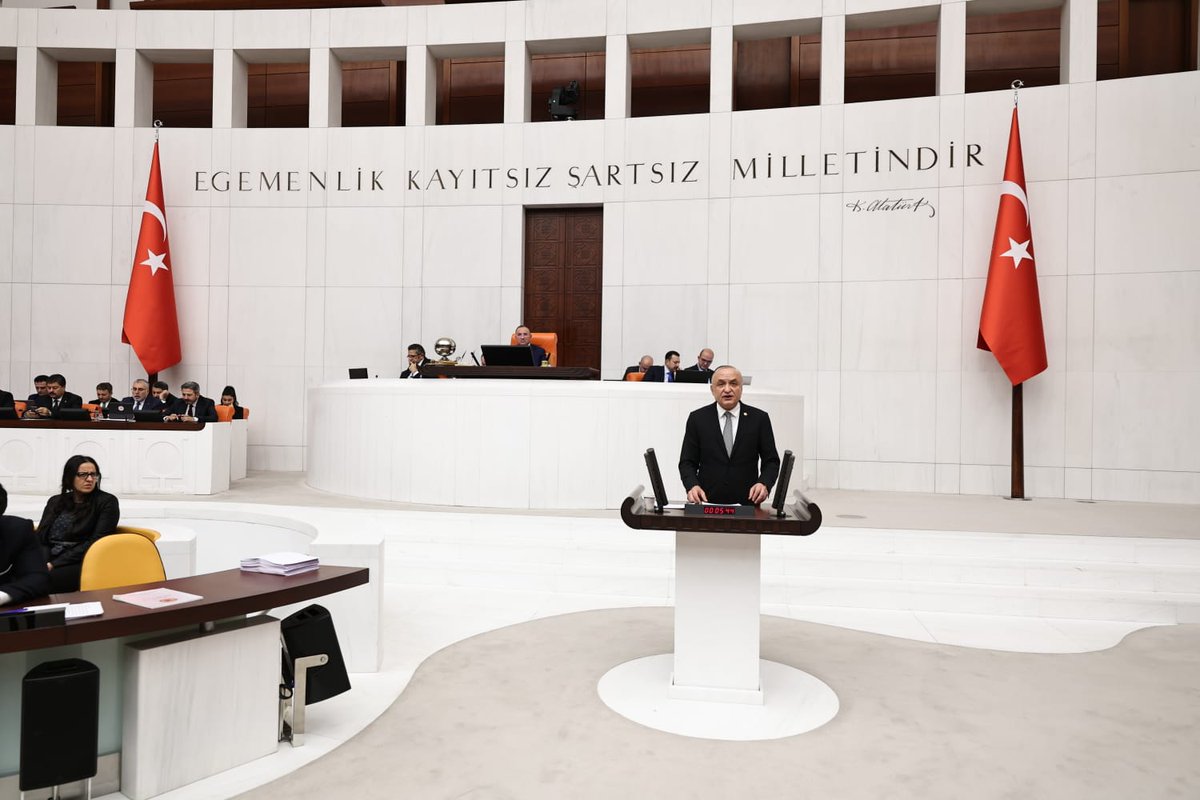 🔴Hak, hukuk, adalet ve eşitliğin var olduğu...!

🔴1 gün geç SGK girişine 17 yıl fazla çalışmak zorunda kalanlar için kademeli emekliliğin geldiği...!

Aydınlık bir geleceğe uyanmanız dileğiyle...

Günaydın #Gaziantep 
#emeklilikteadalet
#KademeMeclise
#TBMM