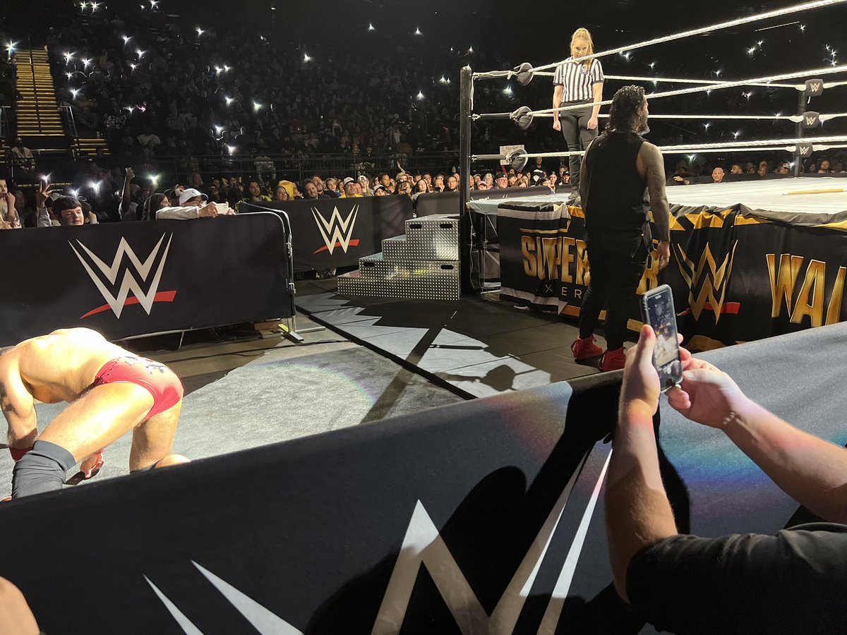 FttezPod's tweet photo. @WrestleTix Lighting issues during Knight/Uso…the fireflies came out https://t.co/PdkHieNh8k