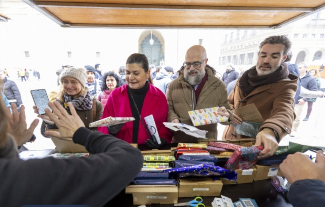 juanroyoabenia's tweet image. Gracias #JoséMiguelMARCO @heraldoes #librosqueimportan @TeresaAzcona @Librosimportan @awscloud_es @SpainFilm